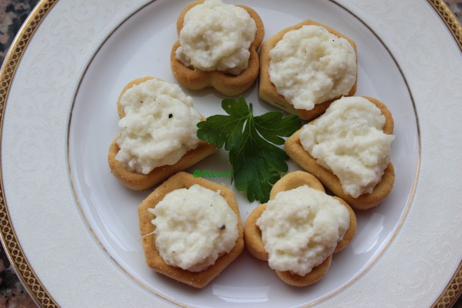 <!--:en-->Cauliflower Salad<!--:--><!--:ro-->Salata de conopida<!--:--><!--:nl-->Bloemkool Salade<!--:--><!--:it-->Insalata di cavolfiore<!--:-->