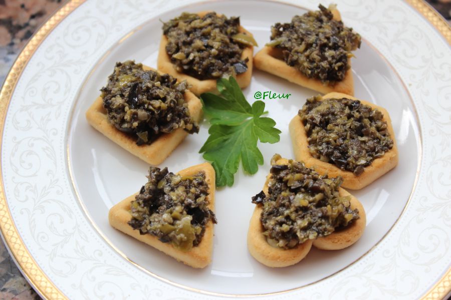 <!--:en-->Tapenade<!--:--><!--:ro-->Tapenade<!--:--><!--:nl-->Tapenade<!--:-->