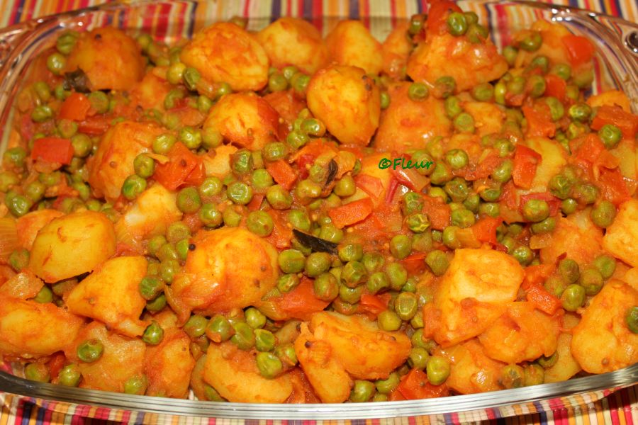 <!--:en-->Potatoes masala<!--:--><!--:ro-->Masala de cartofi<!--:--><!--:nl-->Aardappelen masala<!--:-->