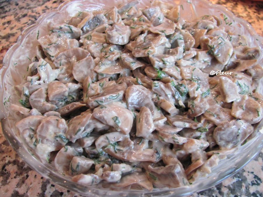 <!--:en-->Mushrooms salad<!--:--><!--:ro-->Salata de ciuperci<!--:--><!--:nl-->Champignon salade<!--:-->