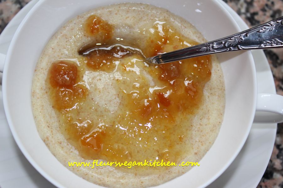 <!--:en-->Semolina pudding<!--:--><!--:ro-->Gris cu lapte vegetal<!--:--><!--:nl-->Griesmeelpdding<!--:--><!--:it-->Budino di semolino<!--:-->