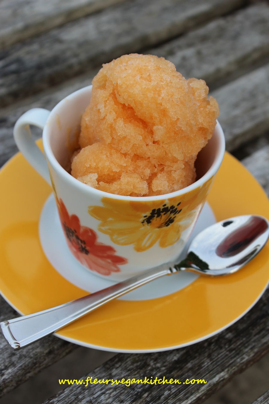 <!--:en-->Cantaloupe melon sorbet<!--:--><!--:ro-->Sorbet din pepene cantalup<!--:--><!--:nl-->Cantaloupe meloen sorbet<!--:-->