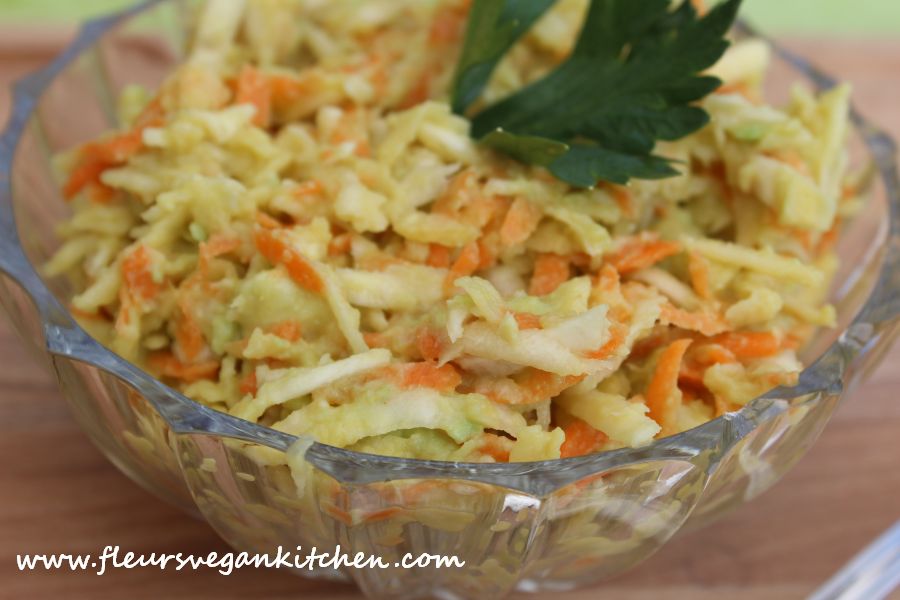 <!--:en-->Celeriac, carrot and apple salad<!--:--><!--:ro-->Salata de telina, morcovi si mere<!--:--><!--:nl-->Knolselderij, wortel en appel salade<!--:--><!--:it-->Insalata di sedano rapa, carote e mela<!--:-->