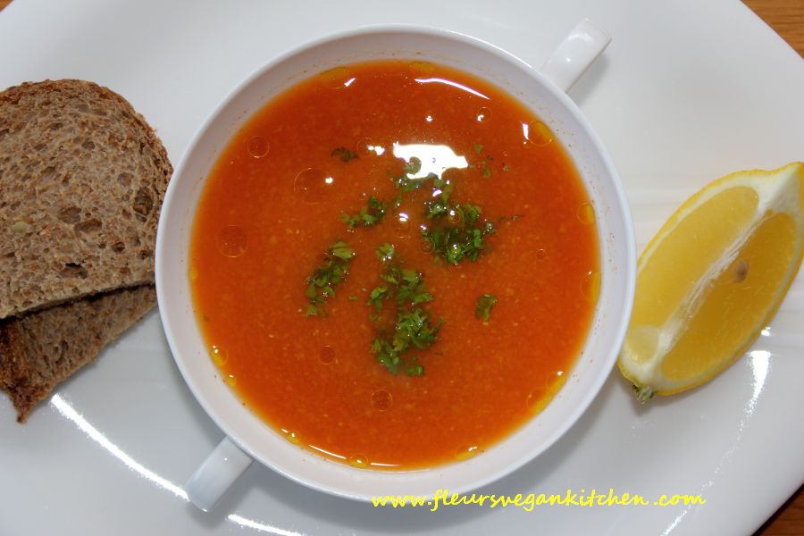 <!--:en-->Red lentil, carrots and ginger soup<!--:--><!--:ro-->Supa de linte rosie, morcovi si ghimbir<!--:--><!--:nl-->Rode linzen, wortelen en gember soep<!--:--><!--:it-->Zuppa di lenticchie rosse, carote e zenzero<!--:-->