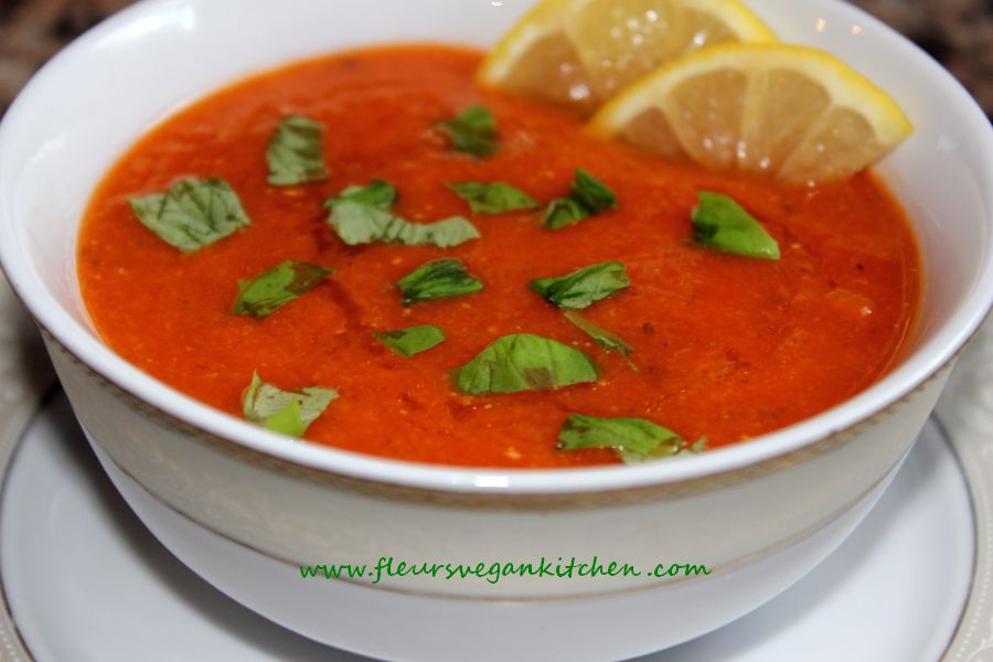 <!--:en-->Creamy tomato-lentil soup<!--:--><!--:ro-->Supa crema de rosii cu linte<!--:--><!--:nl-->Tomaten-linzensoep<!--:--><!--:it-->Zuppa cremosa di lenticchie al pomodoro<!--:-->