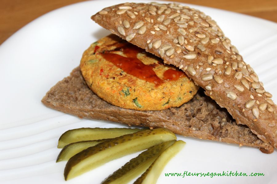 <!--:en-->Red lentil burger<!--:--><!--:ro-->Burger de linte rosie<!--:--><!--:nl-->Rode linzen burger<!--:-->