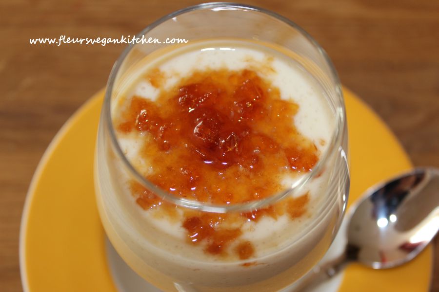 <!--:en-->Caramel pudding<!--:--><!--:ro-->Budinca cu caramel<!--:--><!--:it-->Creme caramel<!--:-->