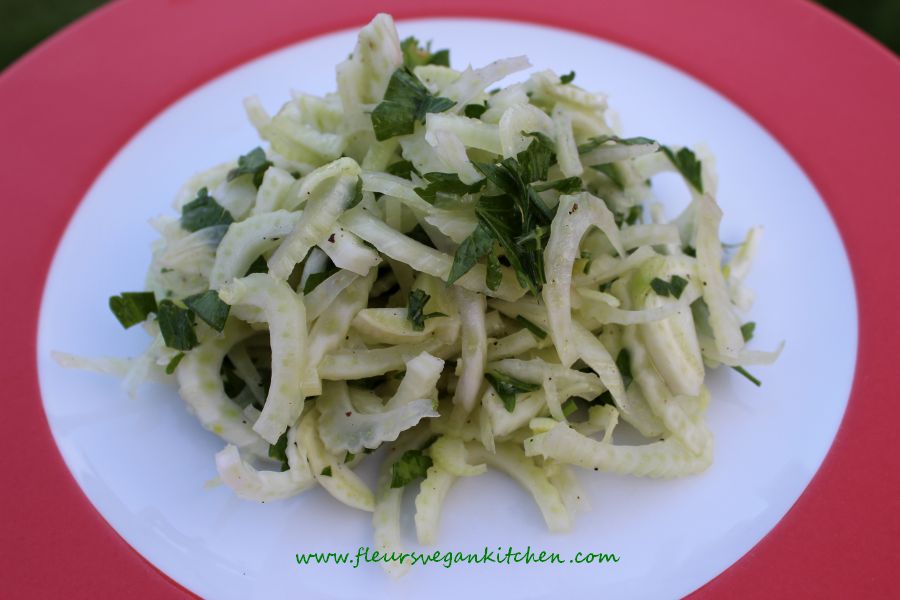 <!--:en-->Fennel salad<!--:--><!--:ro-->Salata de fenicul<!--:--><!--:nl-->Venkel salade<!--:--><!--:it-->Insalata di Finocchi<!--:-->